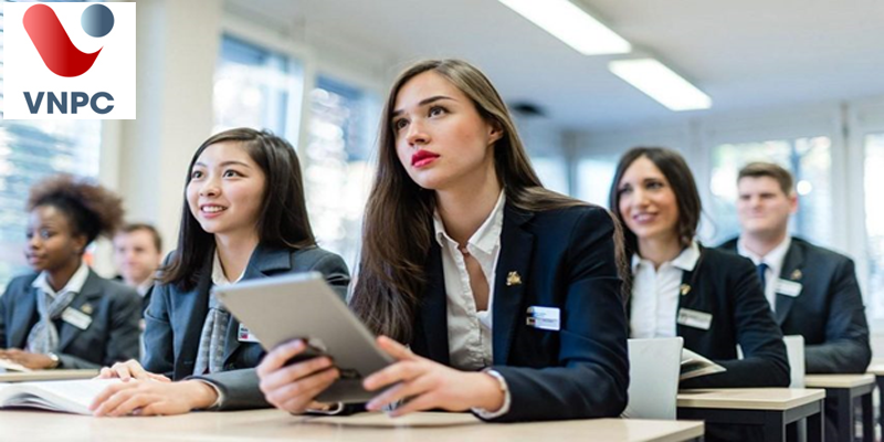 Du học Singapore ngành du lịch khách sạn